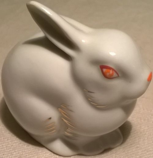Radziecka porcelanowa figurka królika z Połonne