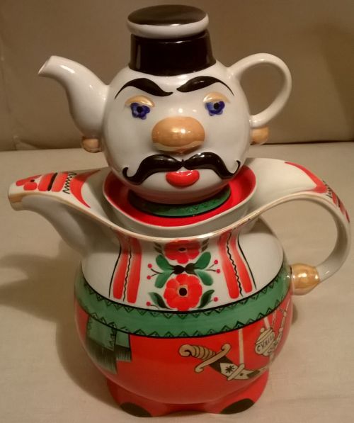 Ukraiński komplet dwóch porcelanowych czajników