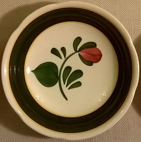 Small Villeroy & Boch Bauernblume pattern bowl